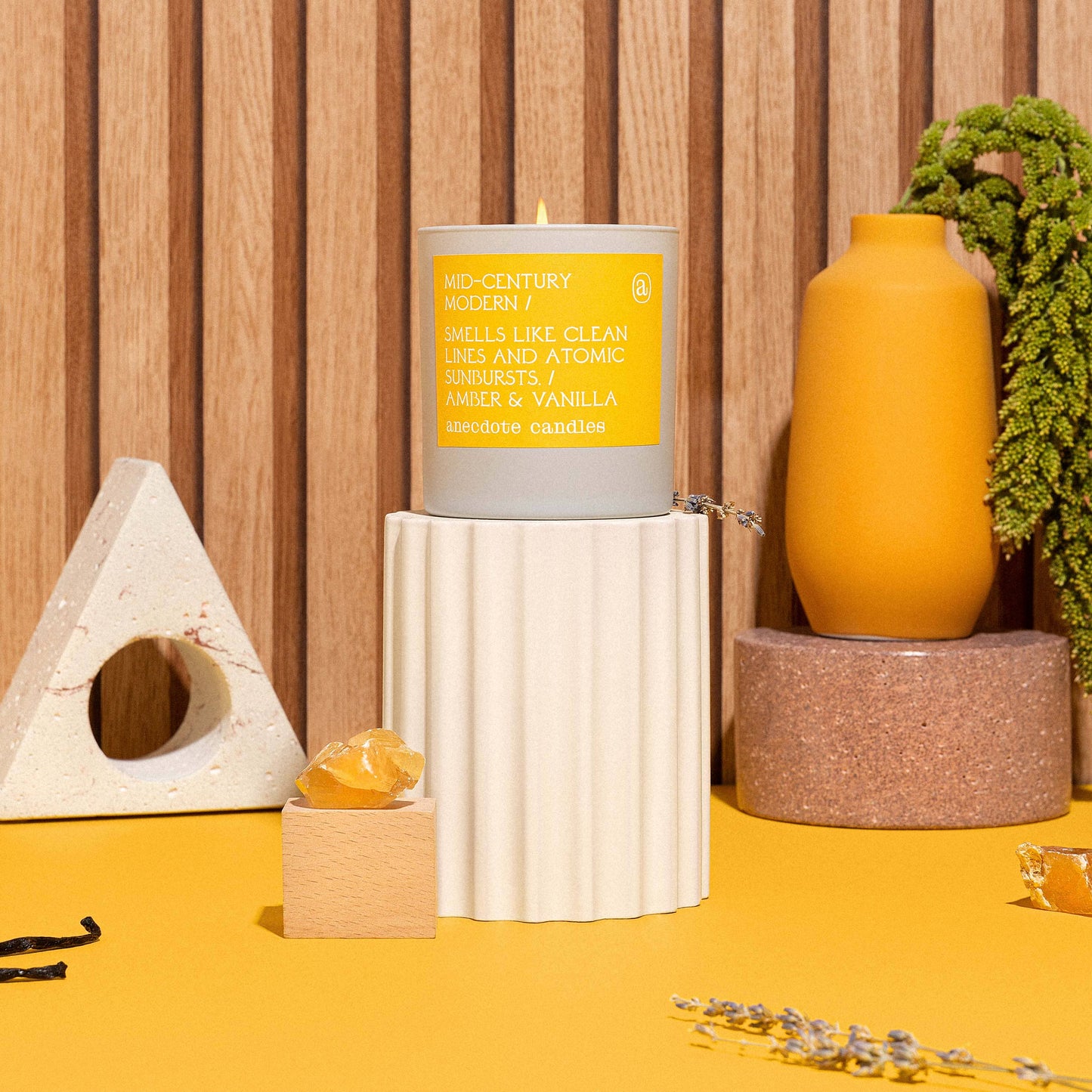 Mid-century Modern (Amber & Vanilla) Candle
