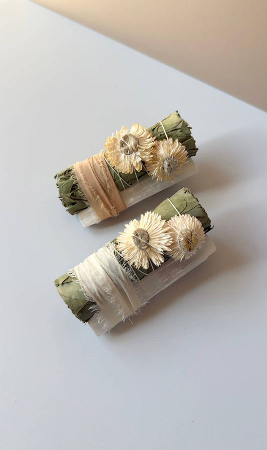 Healing Floral Sage - Eucalyptus + White Selenite 