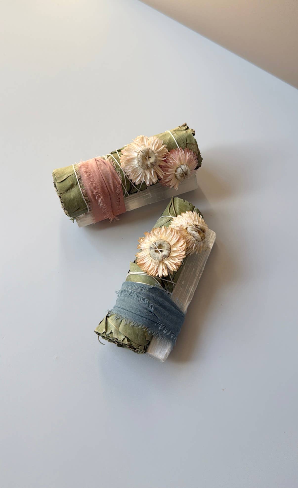 Healing Floral Sage - Eucalyptus + White Selenite 